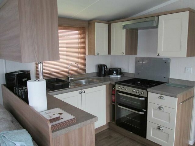 Photo of Burgundy Platinum 3 Bedroom Caravan - 46 (Pet Friendly)