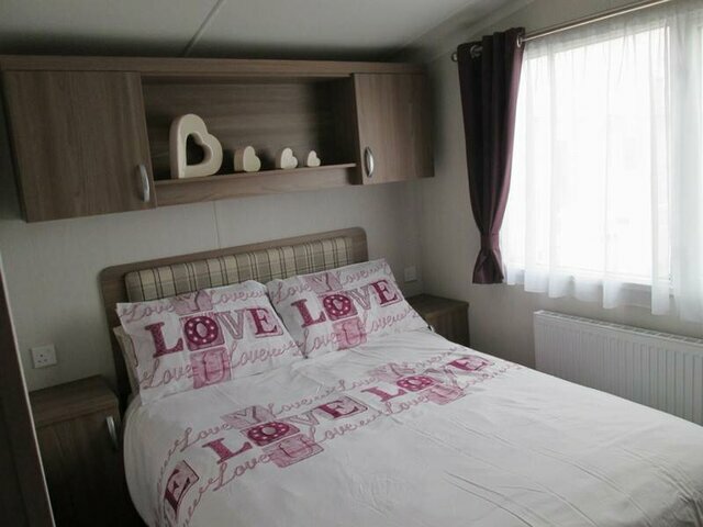 Photo of Burgundy Platinum 3 Bedroom Caravan - 46 (Pet Friendly)