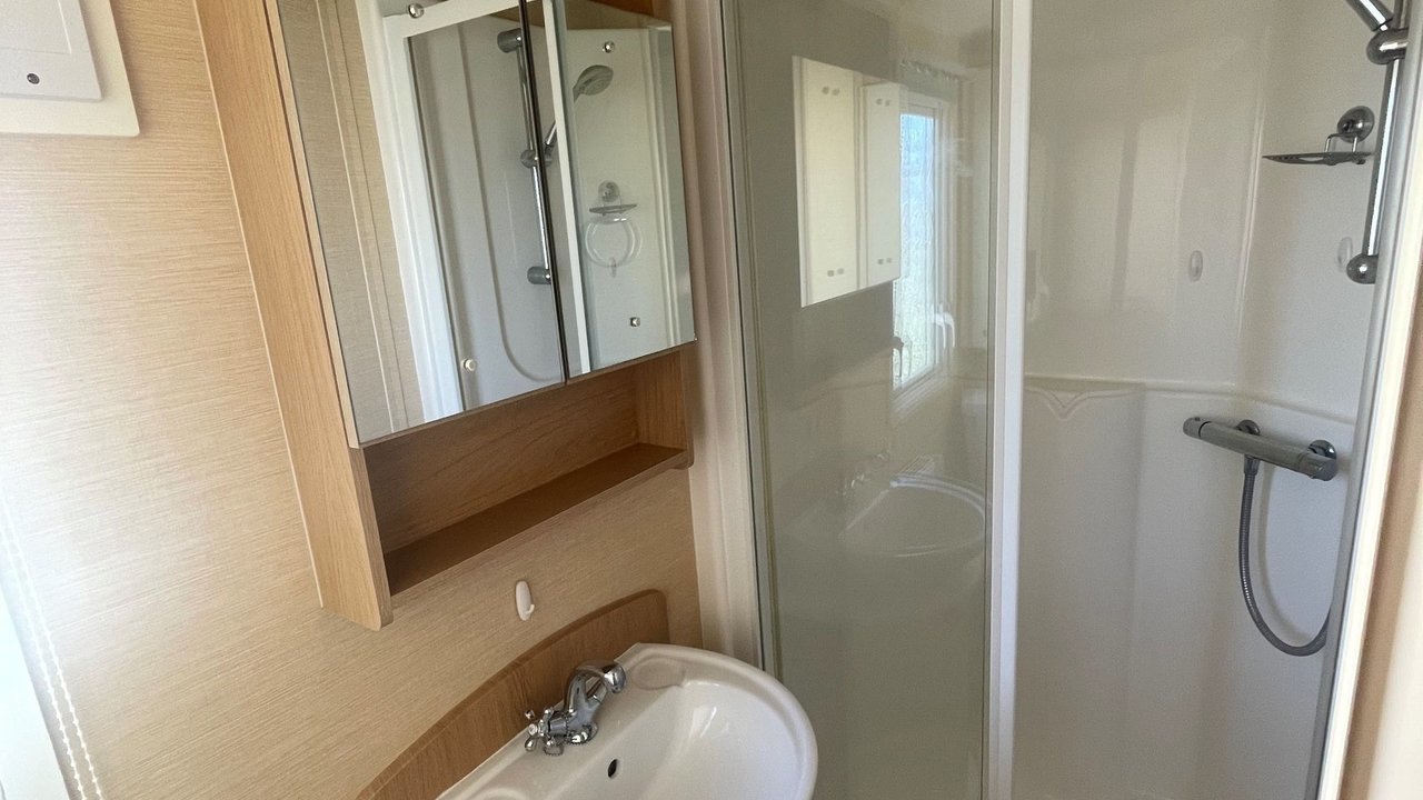 Photo of Willerby Granada XL 2010